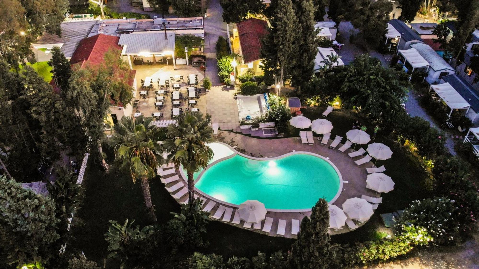 Camping Village Flumendosa サンタ・マルゲリータ・ディ・プーラ エクステリア 写真