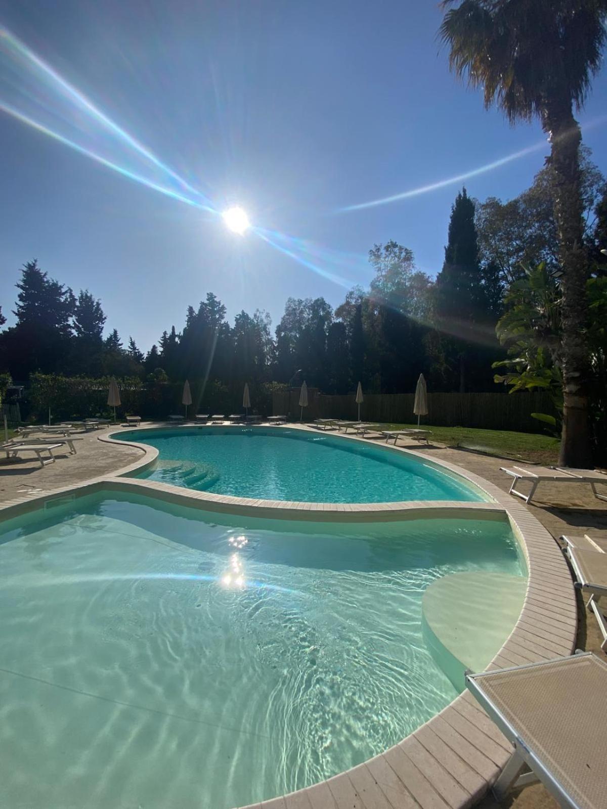 Camping Village Flumendosa サンタ・マルゲリータ・ディ・プーラ エクステリア 写真
